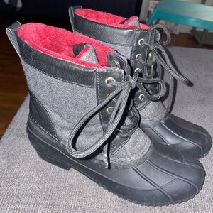 Tommy Hilfiger women’s duck boots